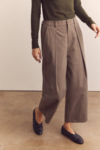 Load image into Gallery viewer, Wide leg ankle trousers