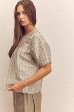 Load image into Gallery viewer, Pleated Blouse