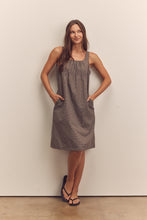 Load image into Gallery viewer, Front shirring cotton knee dress