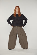 Load image into Gallery viewer, Wide leg straight pants