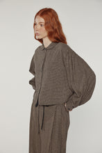 Load image into Gallery viewer, Volume sleeve blouse