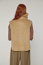 Load image into Gallery viewer, Wool-blended scarf vest – Look 9 | amente
