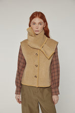 Load image into Gallery viewer, Wool-blended scarf vest – Back View | amente