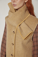 Load image into Gallery viewer, Wool-blended scarf vest – Look 4 | amente