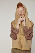 Load image into Gallery viewer, Wool-blended scarf vest – Front View | amente