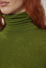 Load image into Gallery viewer, Wool blend lightweight turtleneck