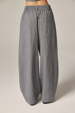 Load image into Gallery viewer, Plaid Wide Pants