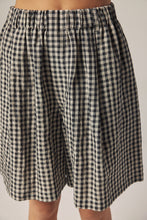 Load image into Gallery viewer, Gingham Easy Shorts