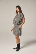 Load image into Gallery viewer, Gingham Drop Sleeve Top