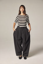 Load image into Gallery viewer, Back elestic pleated pants
