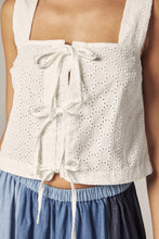 Load image into Gallery viewer, Front tie lace top