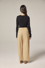 Load image into Gallery viewer, Wool blend lightweight knit top