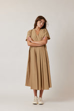 Load image into Gallery viewer, Pleated pullover dress