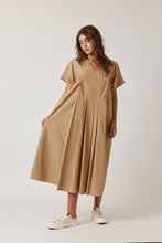 Load image into Gallery viewer, Pleated pullover dress