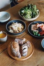 Load image into Gallery viewer, Hasami Porcelain - Mid-Deep Round Bowl 185 mm
