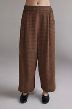 Load image into Gallery viewer, Wool Plaid Pants