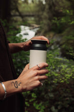 Load image into Gallery viewer, TRAVEL TUMBLER 500ml / 17oz