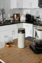 Load image into Gallery viewer, TRAVEL TUMBLER 500ml / 17oz