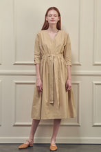 Load image into Gallery viewer, Front tie dress