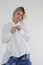 Load image into Gallery viewer, Collarless loose fit long sleeve shirts