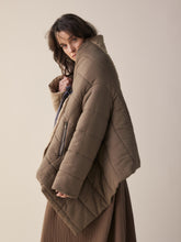 Load image into Gallery viewer, Blanket quilt jacket