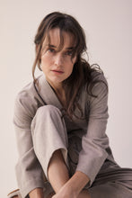 Load image into Gallery viewer, Tie waist wool robe jacket