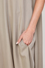 Load image into Gallery viewer, Hanky hem midi dress