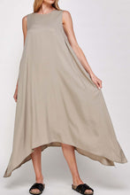 Load image into Gallery viewer, Hanky hem midi dress