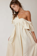 Load image into Gallery viewer, Ruffle sleeve midi Dress – Back View | amente