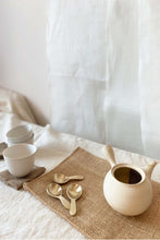 Load image into Gallery viewer, Brass tea caddy
