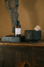 Load image into Gallery viewer, Clarté Aromatherapy Room Spray – Clarifying &amp; Invigorating

