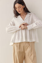 Load image into Gallery viewer, Linen collared blouse
