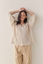 Load image into Gallery viewer, Textured peasant blouse
