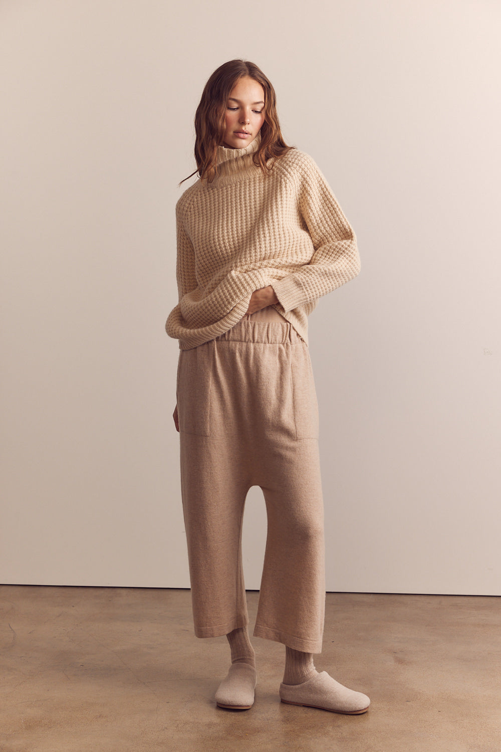 Cashmere wool blended knit pants