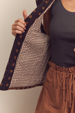 Load image into Gallery viewer, Tie Waist Quilted Vest

