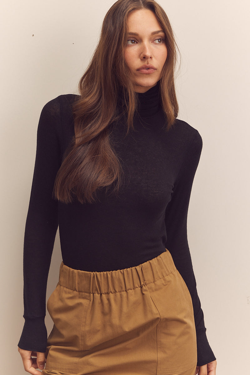 Wool blend turtle-neck