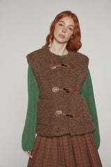 Reversible toggle vest