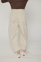 Load image into Gallery viewer, Barrel Pants
