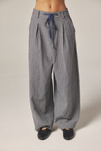 Load image into Gallery viewer, Plaid Wide Pants
