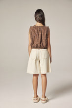 Load image into Gallery viewer, Wide leg bermuda pants
