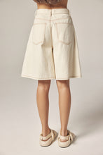 Load image into Gallery viewer, Wide leg bermuda pants
