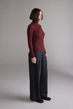 Load image into Gallery viewer, Wool Knit Pants – Look 4 | amente
