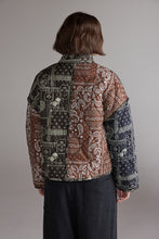 Load image into Gallery viewer, Patched quilt Jacket
