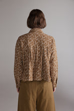Load image into Gallery viewer, Printed Pleated Blouse
