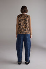 Load image into Gallery viewer, Wool Blend Reversible Vest – Look 7 | amente
