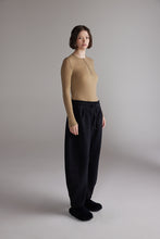 Load image into Gallery viewer, Barrel Sweat Pants
