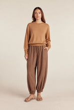 Load image into Gallery viewer, Crewneck light sweater
