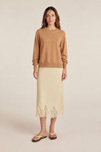 Load image into Gallery viewer, Crewneck light sweater

