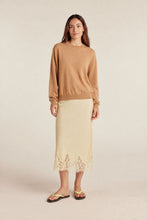 Load image into Gallery viewer, Crewneck light sweater
