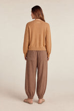 Load image into Gallery viewer, Crewneck light sweater
